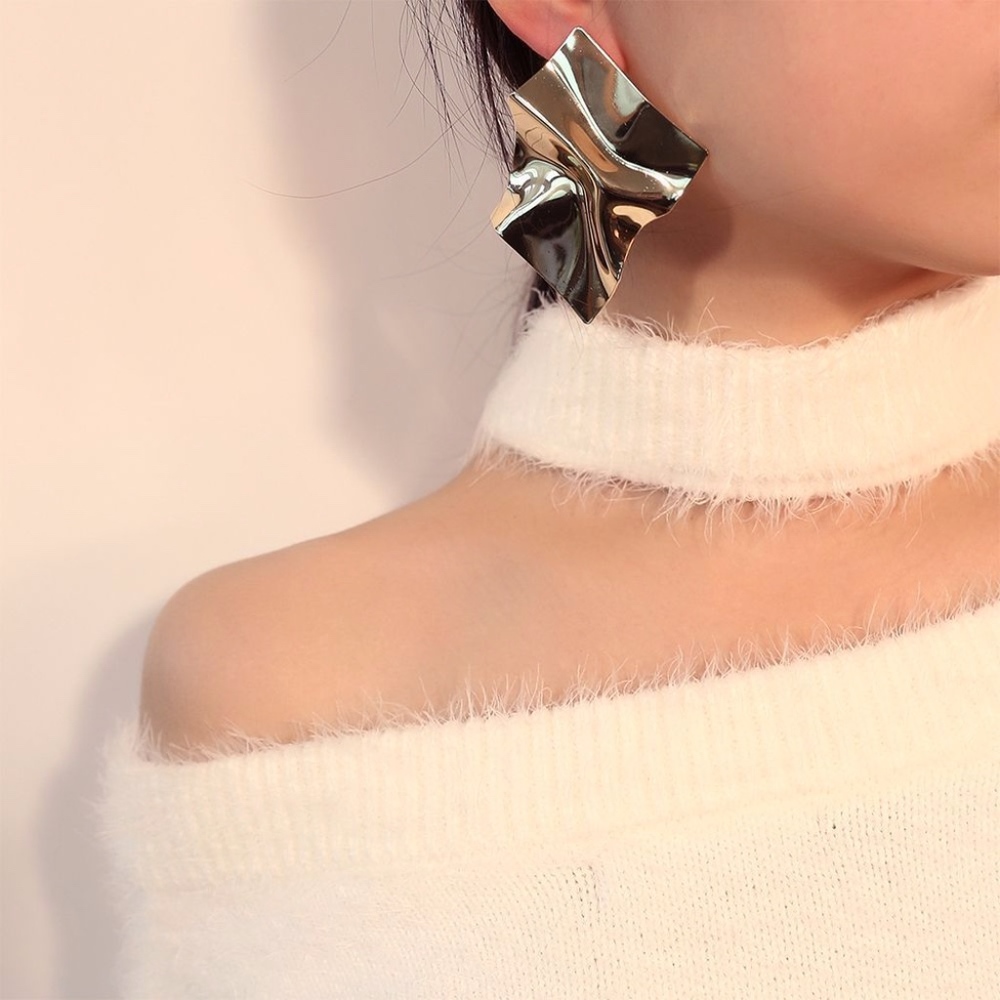 'Reflective' Warped Gold Square Earrings - Picture 3 of 8
